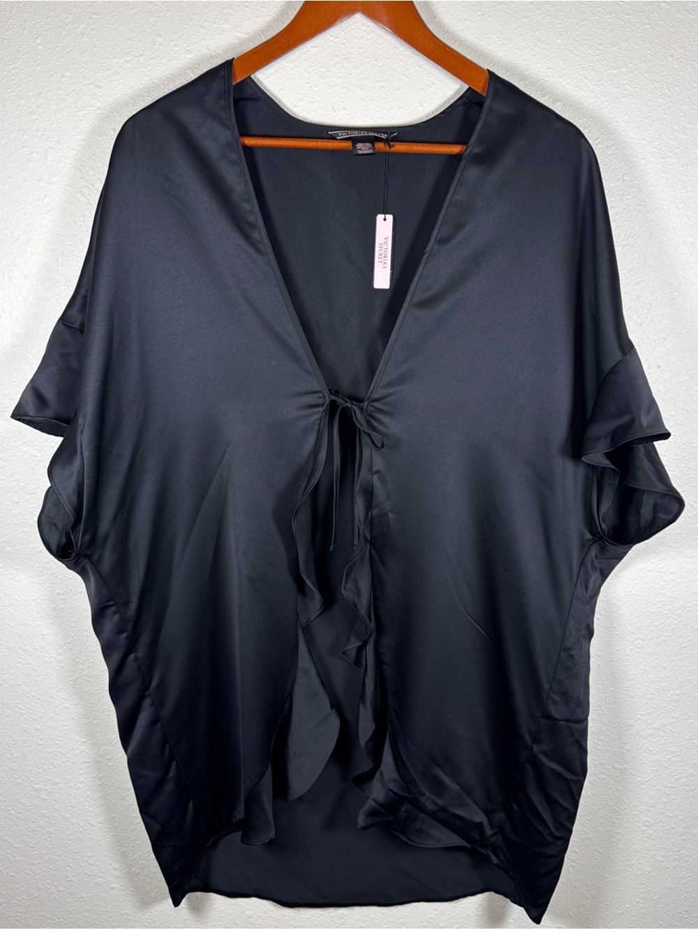 Victoria's Secret NWT Women's Black Satin Love Short Sleeve Tie Robe One Size